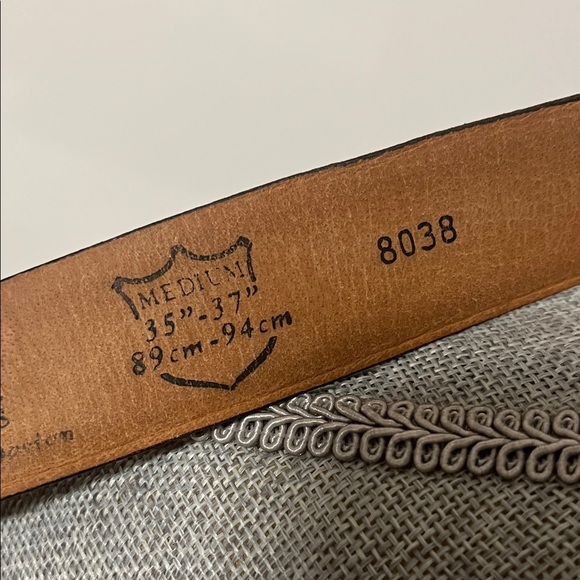 Cognac Brown Leather Belt, Size M 35-37 inch - Picture 3 of 10